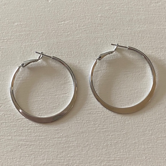 Jewelry - Sliver Hoops
